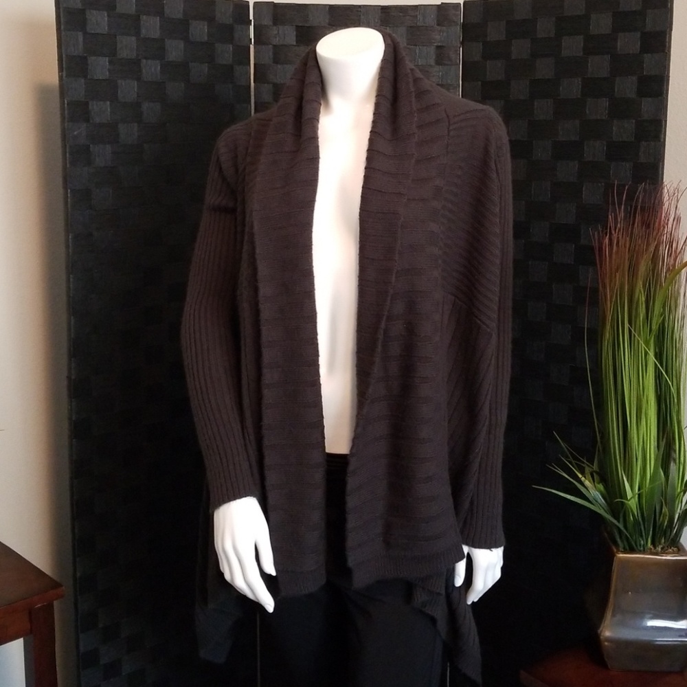 Beautiful Dark Gray Sweater